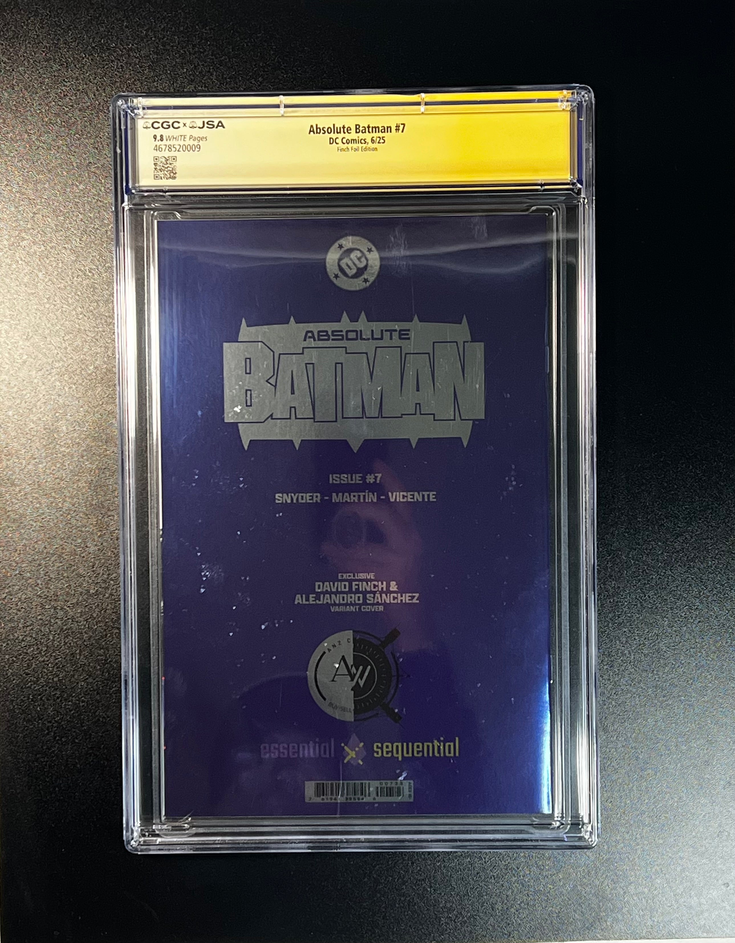 Absolute Batman #7 *Finch Foil Edition - JSA Authenticated Autograph _ David Finch - (CGC 9.8 White Pages)