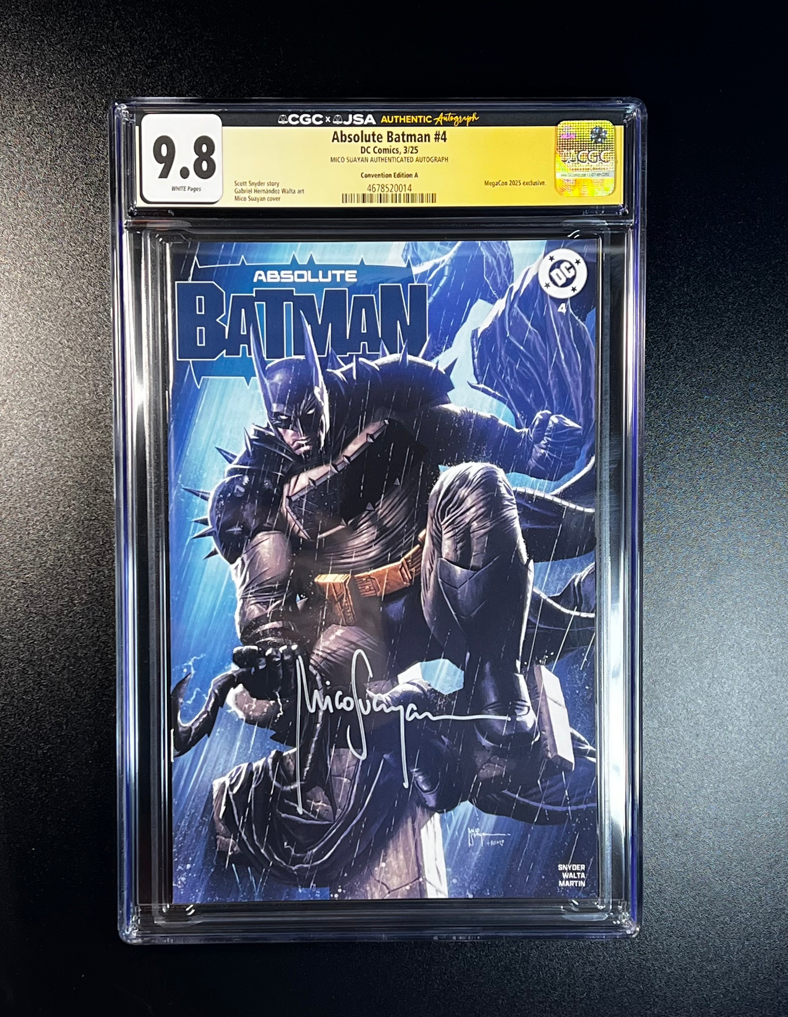 Absolute Batman #4 *Convention Edition A Mico Suayan - JSA Authenticated Autograph _ Mico Suayan - (CGC 9.8 White Pages)